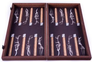 Manopoulos Playing Robustos Cigar backgammon set.