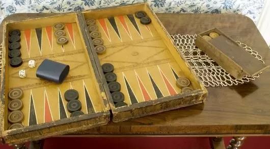 Backgammon set, Down House.